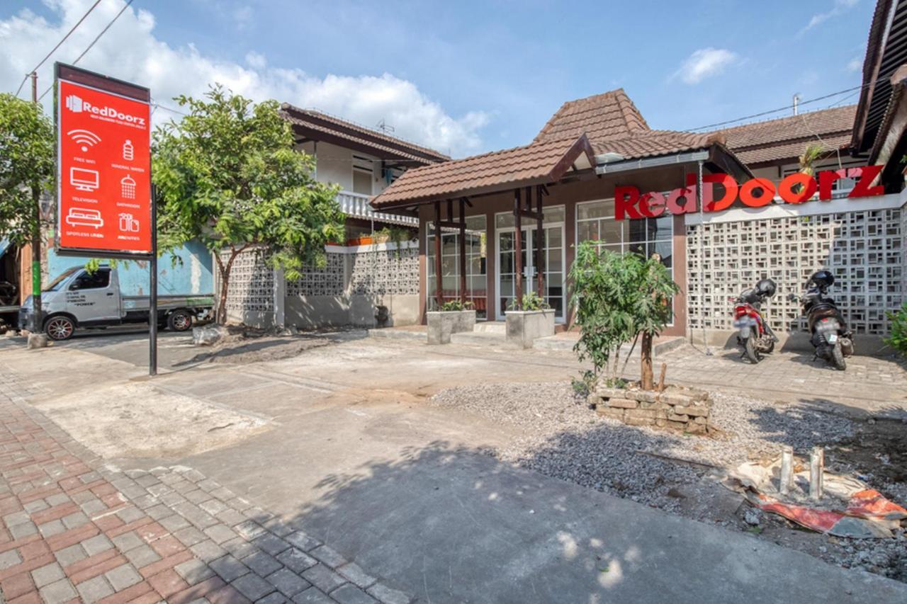 Hotel Reddoorz Near Malioboro Tugu Station Jogja 2 Yogyakarta Exteriér fotografie